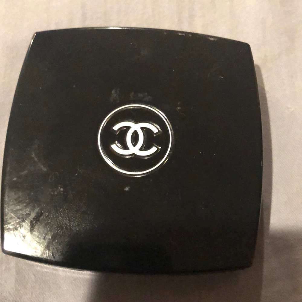 Chanel Joues Contraste in Rose Tourbillion - Picture 2 of 3